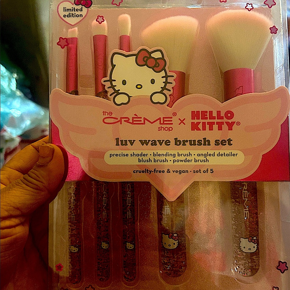 Hk Brushes
